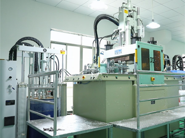 liquid silicone rubber molding machine machine à moulage en caoutchouc de silicone liquide