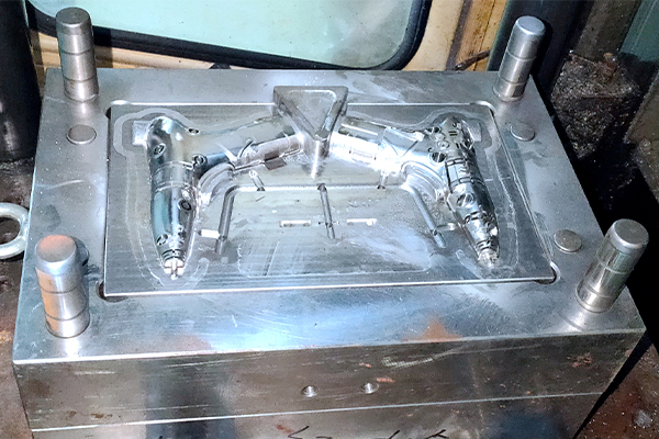 moule à injection en plastique
